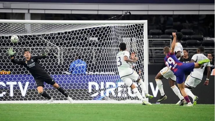 El joven delantero anotó un verdadero golazo contra Real Madrid