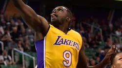 Luol Deng con Los Angeles Lakers en la NBA.