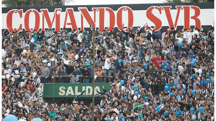 Comando Sur defiende a Hernán Barcos.