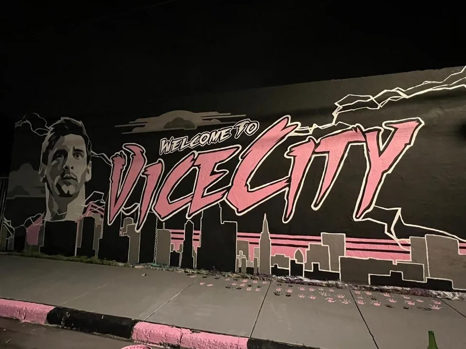 El mural de Lionel Messi ya fue restaurado.