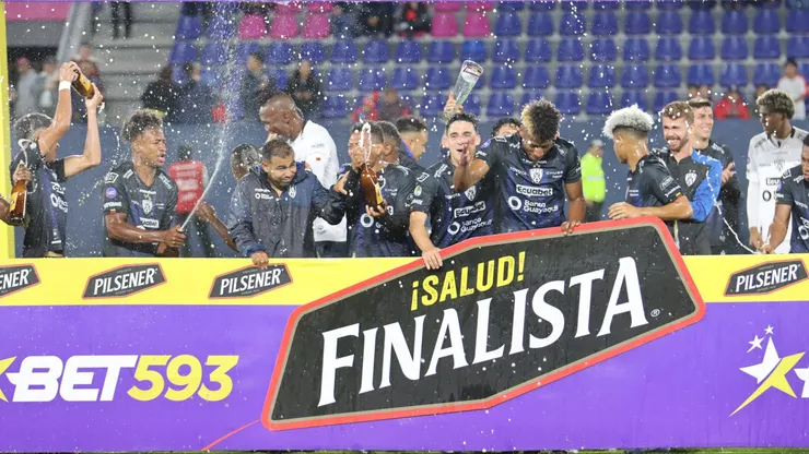 IDV le envía un mensaje a todos sus rivales