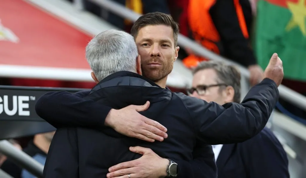 José Mourinho y Xabi Alonso: Getty Images