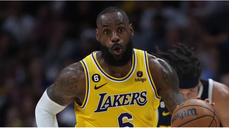 LeBron James con Lakers en la NBA.