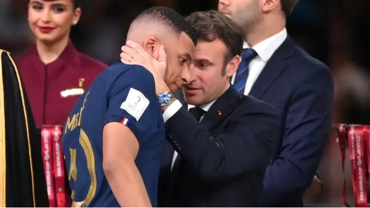 Emmanuel Macron intervendría en el conflicto que se desató entre Kylian Mbappé y París Saint-Germain. Getty Images.