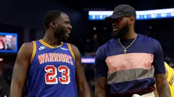 Draymond Green y LeBron James.