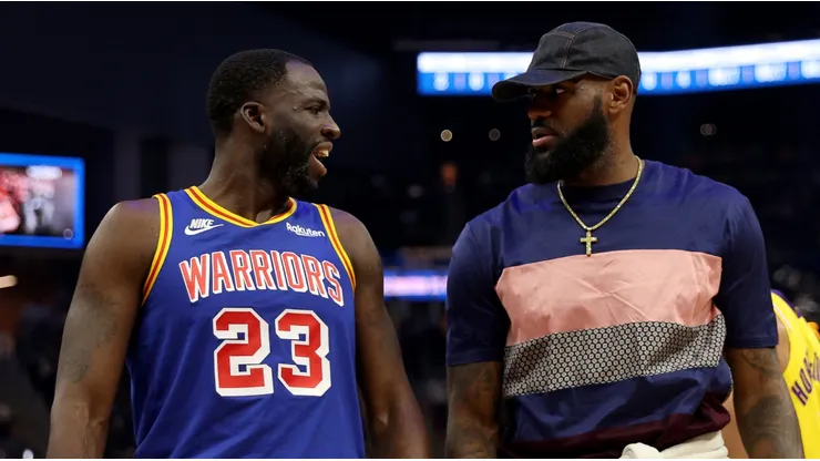 Draymond Green y LeBron James.
