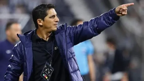 Chicho Salas responde a la prensa: "Desde la pretemporada me quieren sacar del club"