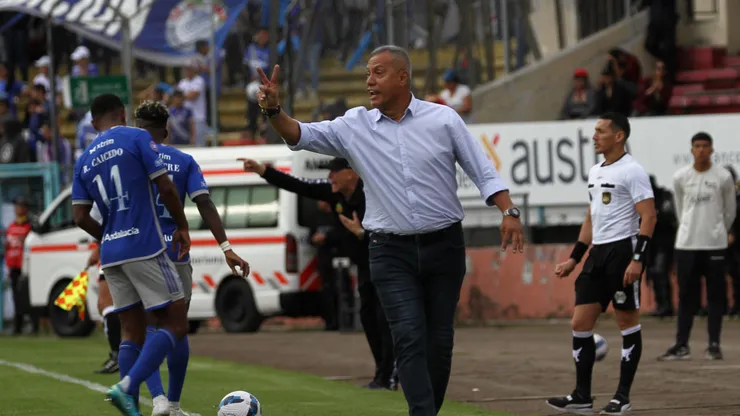 El DT de Emelec ya no confiaría en este jugador.