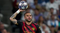 El contrato a largo plazo por el lateral inglés molestó a los referentes de su misma edad, quienes han recibido un trato diferente del club.