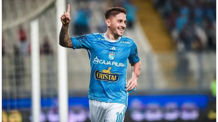 Alejandro Hohberg destrozado por los hinchas de Sporting Cristal