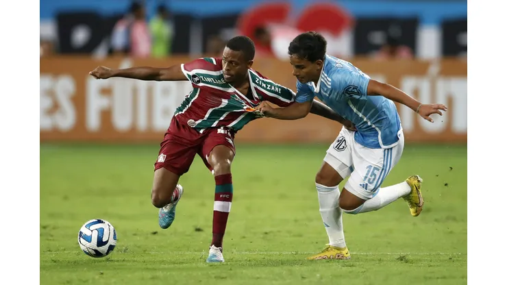 LIMA, PERU - APRIL 05: Keno of Fluminense fights for the ball with Jhilmar Lora of Sporting Cristal during a Copa CONMEBOL Libertadores 2023 group D match between Sporting Cristal and Fluminense at Estadio Nacional de Lima on April 05, 2023 in Lima, Peru. (Photo by Daniel Apuy/Getty Images)