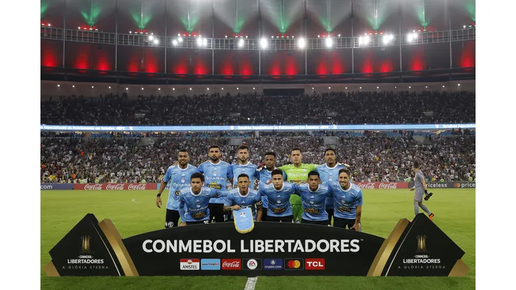 RIO DE JANEIRO, BRAZIL - JUNE 27: Players of Sporting Cristal pose before a Copa CONMEBOL Libertadores 2023 Group D match between Fluminense and Sporting Cristal at Maracana Stadium on June 27, 2023 in Rio de Janeiro, Brazil. (Photo by Wagner Meier/Getty Images)