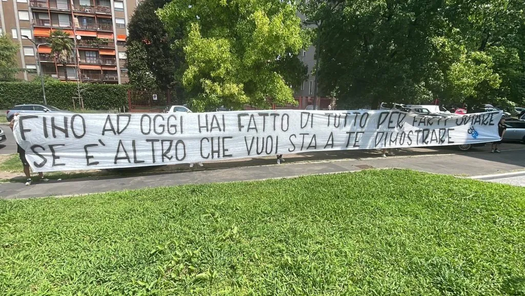 El mensaje de la Curva Nord a Juan Cuadrado.
