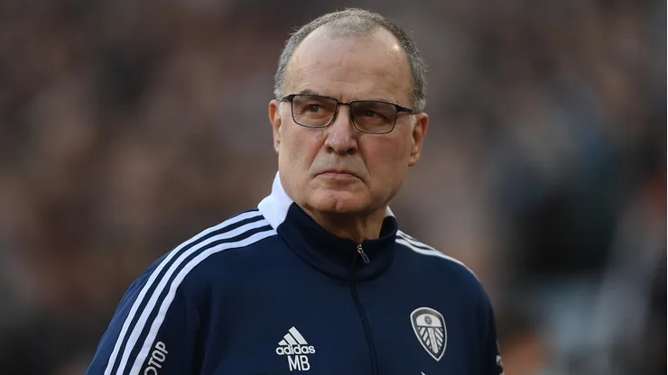 El 'Loco' estuvo cuatro temporada en el Leeds y se encargo de llevar a lo más alto al club.