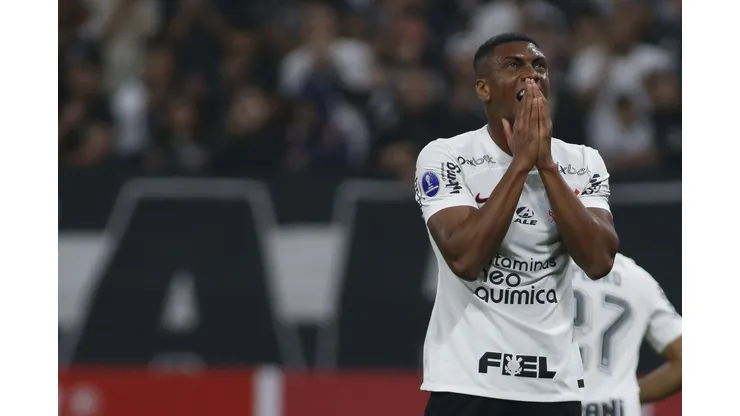 SAO PAULO, BRAZIL - JULY 11: Felipe Augusto of Corinthians reacts during the first leg of the round of 32 playoff match between Corinthians and Universitario at Neo Quimica Arena on July 11, 2023 in Sao Paulo, Brazil. (Photo by Miguel Schincariol/Getty Images)
