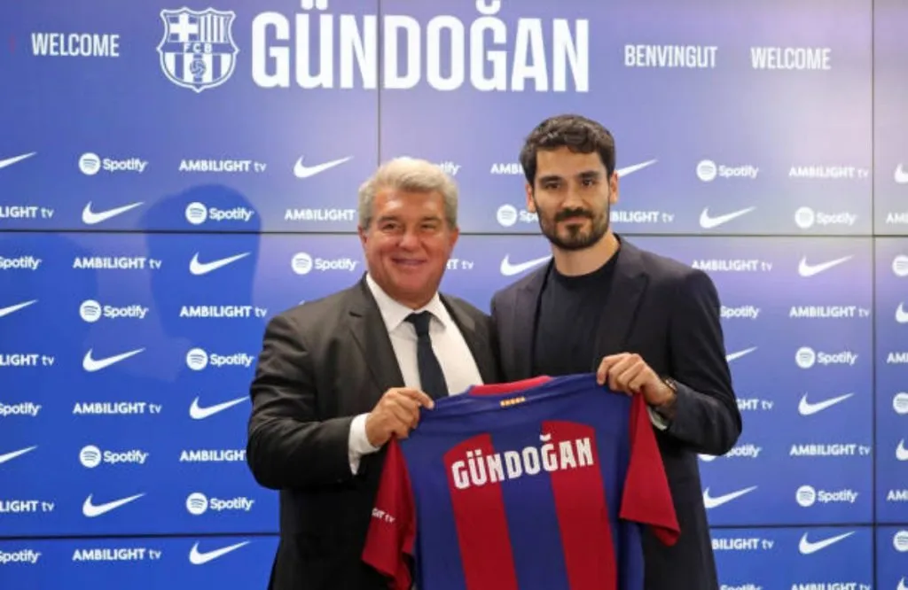 Joan Laporta e Ilkay Gundogan: Getty