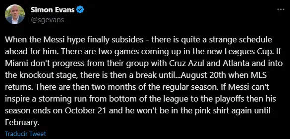 Le ponen presion a Messi (Foto: Twitter / @sgevans)