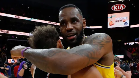 LeBron James vs. Atlanta Hawks en la NBA.