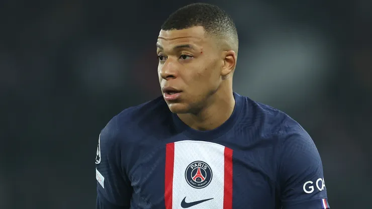 Kylian Mbappé sorprendió con un comentario en redes.