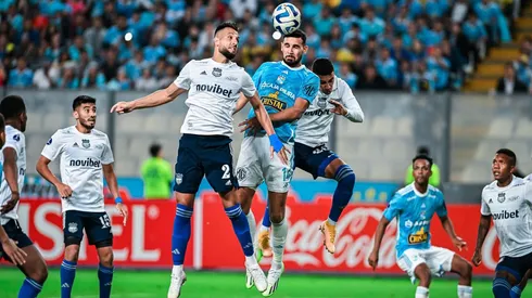 Cristal cayó ante Emelec y esta casi eliminado.