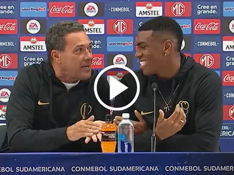 VIDEO | Se puso nervioso ante la prensa y su DT lo calmó de forma épica