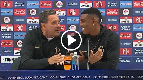 VIDEO | Se puso nervioso ante la prensa y su DT lo calmó de forma épica