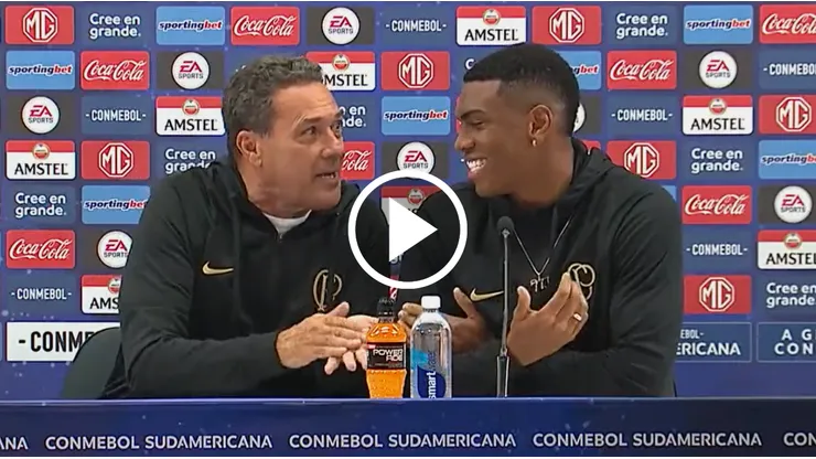 VIDEO | Se puso nervioso ante la prensa y su DT lo calmó de forma épica