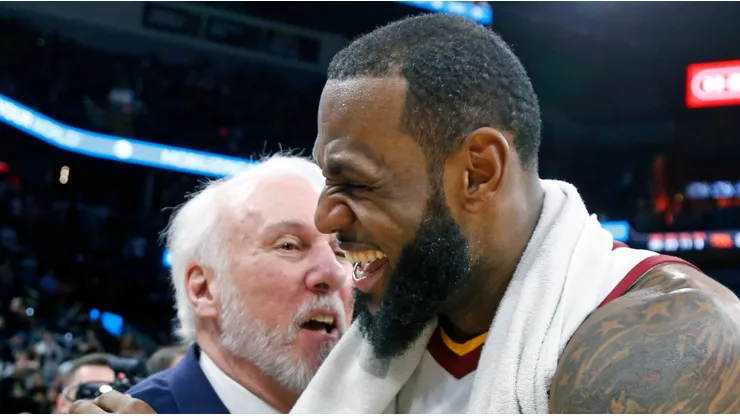 Gregg Popovich y LeBron James.