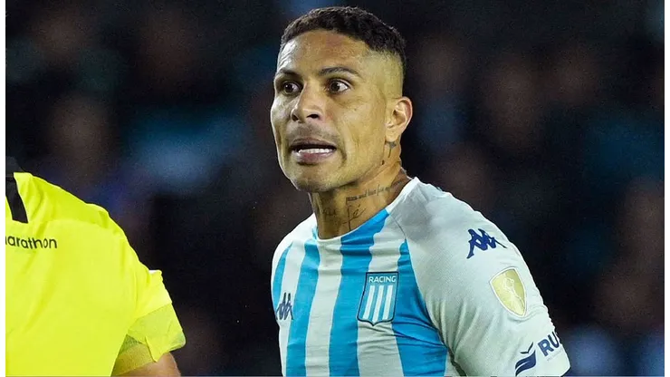¿Grandes de Chile van por Paolo Guerrero?