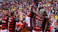 GUAYAQUIL, ECUADOR - OCTOBER 29: Gabriel Barbosa of Flamengo celebrates with teammates after scoring the first goal of his team during the final of Copa CONMEBOL Libertadores 2022 between Flamengo and Athletico Paranaense at Estadio Monumental Isidro Romero Carbo on October 29, 2022 in Guayaquil, Ecuador. (Photo by Hector Vivas/Getty Images)