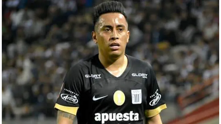 Christian Cueva llegó a entrenar muy temprano, pero se llevó sorpresa increíble