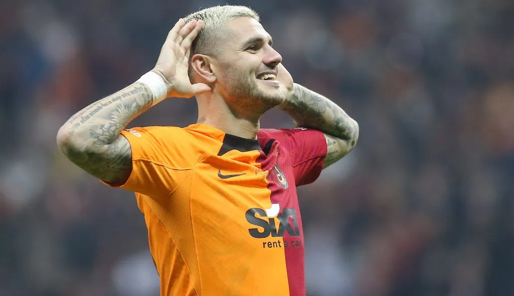 Mauro Icardi celebrando a lo Riquelme