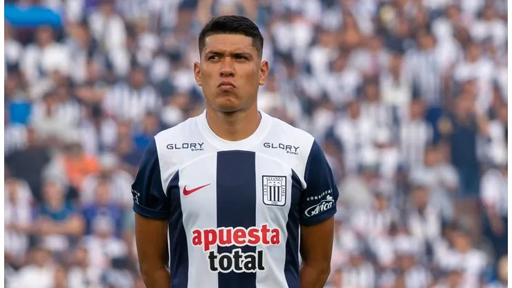 Castillo menosprecia a la "U": "Cristal es el rival directo para nosotros".
