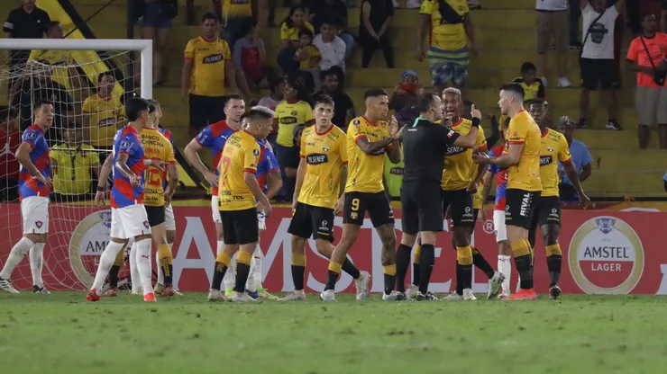 El 'Ídolo' tiene bajas para la Copa Sudamericana.