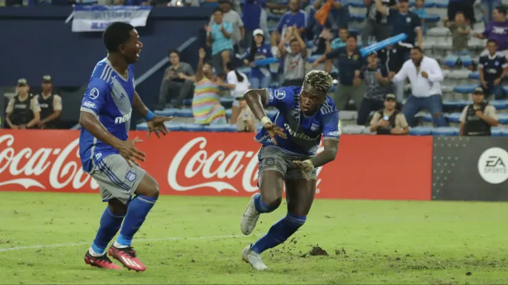 Emelec fue multado por la Conmebol tras su partido de Copa Sudamericana