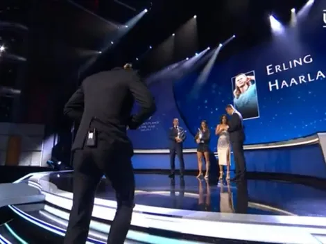 El error viral de la UEFA con Haaland al recibir el premio a mejor jugador