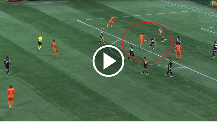 VIDEO | Volea de primera: el golazo de Acosta por el que alucinan en la MLS