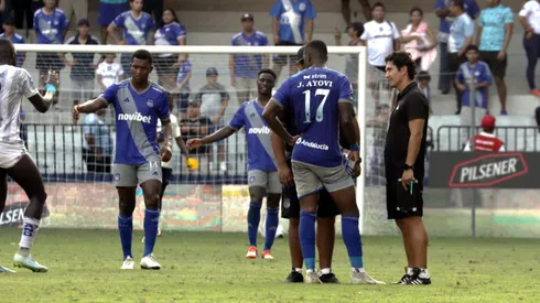 Los azules están muy cerca del descenso