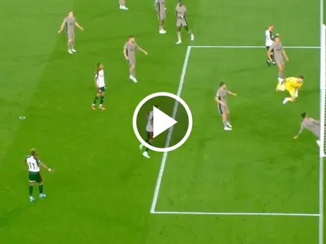 Blooper total: la defensa del Tottenham y un gol en contra que los dejaría fuera de la Copa