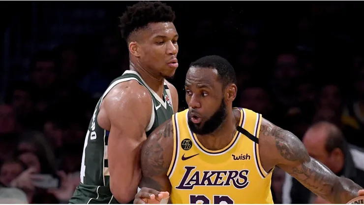 Giannis Antetokounmpo y LeBron James.