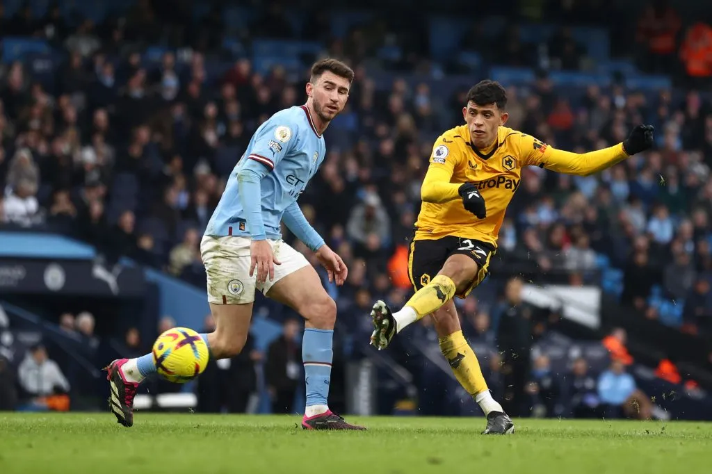 Matheus Nunes enfrentando al que podría ser su próximo equipo. Getty Images.