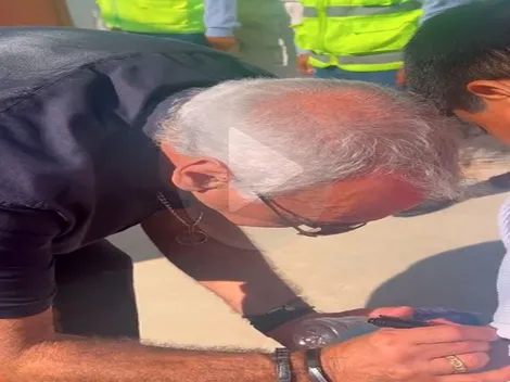 Fossati tuvo gesto emotivo con hincha de la "U" y se hace viral