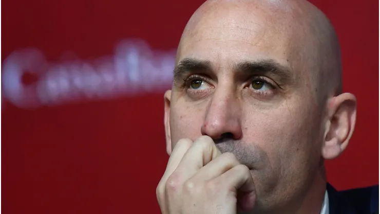 Luis Rubiales no renunció, pero puede ser inhabilitado.