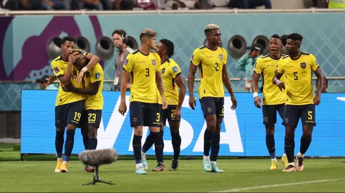 Así alinearía Ecuador en su debut ante Argentina