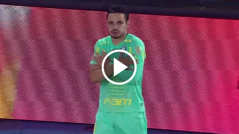 Veiga además de abrir el marcador tuvo un particular festejo en Colombia