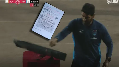 Denuncia y deuda gigante para Sebastián Abreu por romper pantalla del VAR