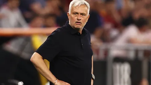 Mourinho quiere a un delantero colombiano para la Roma pero su equipo se niega a venderlo