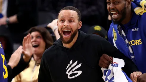 Stephen Curry con Golden State Warriors en la NBA.