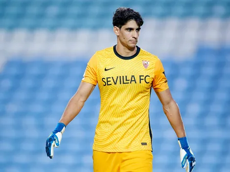 Sevilla reemplaza a Bono con otro arquero de selección