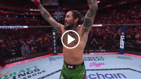 El ecuatoriano ganó su pelea en la UFC.